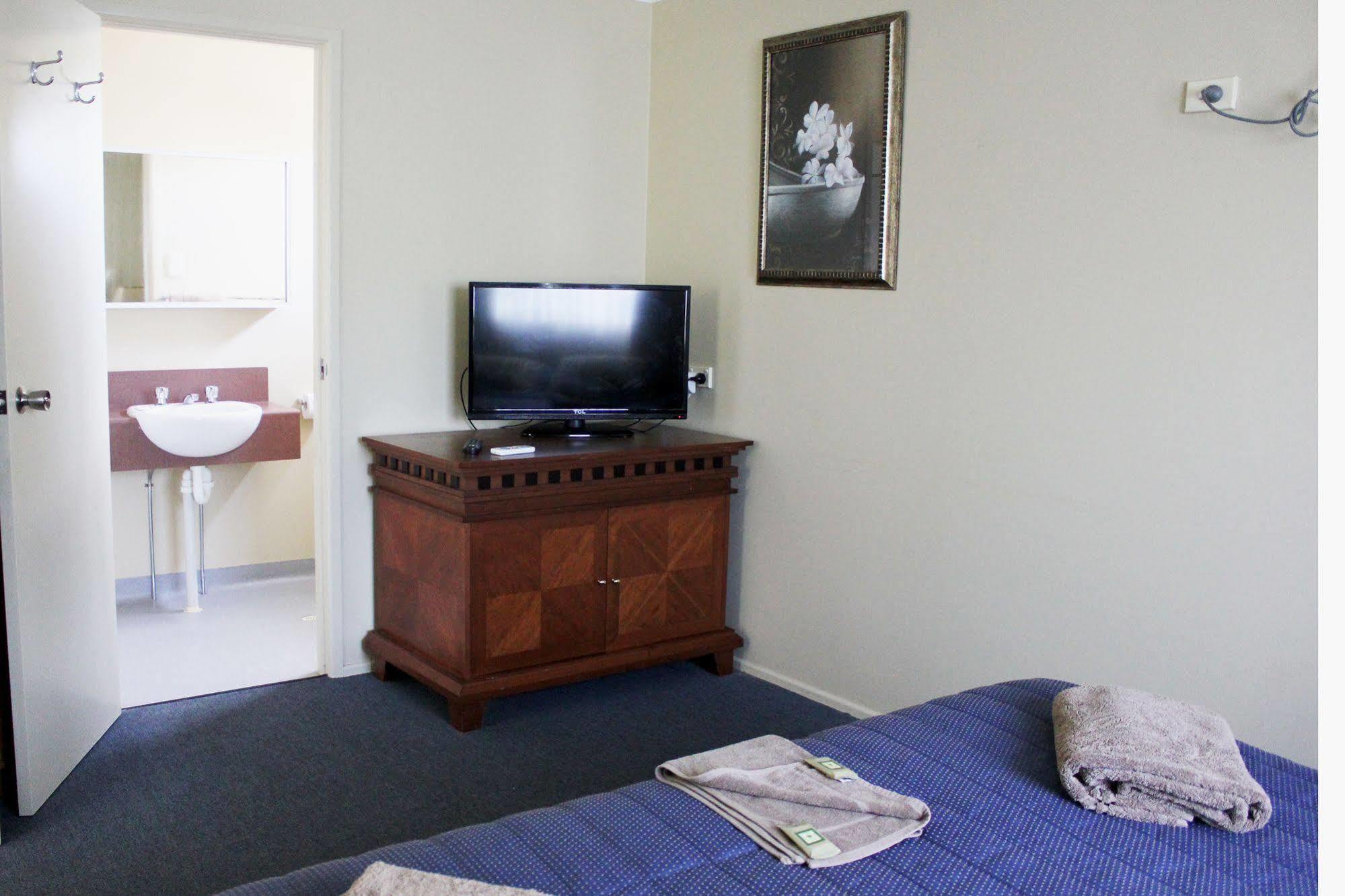 Australian Motor Home Tourist Park Twelve Mile Creek Karuah 외부 사진